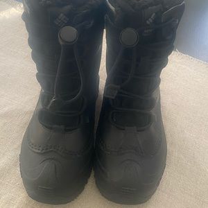Size 2 boys Columbia winter boots
